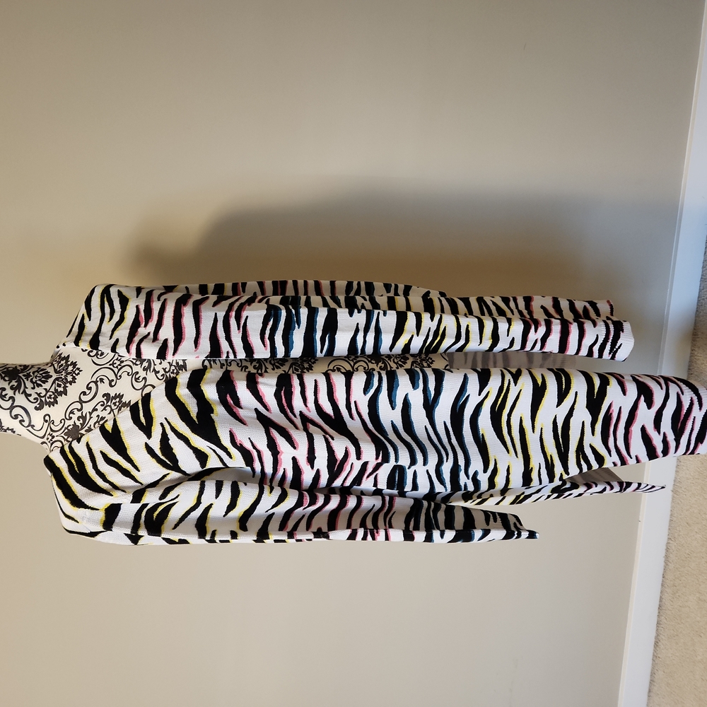 525 zebra print long sweater new with tag